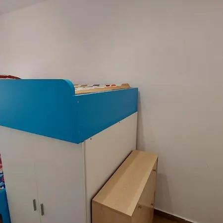 Apartment Port 3 En Con Terraza, 3 Habitaciones, Wi-fi Y Mascotas Permitidas - Es-170-84 Llanca